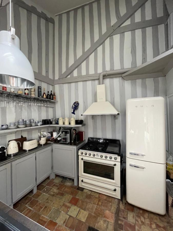 Le Loft Du Homard Bleu - Entre Ciel Et Mer - Free Parking 500M Honfleur Kültér fotó